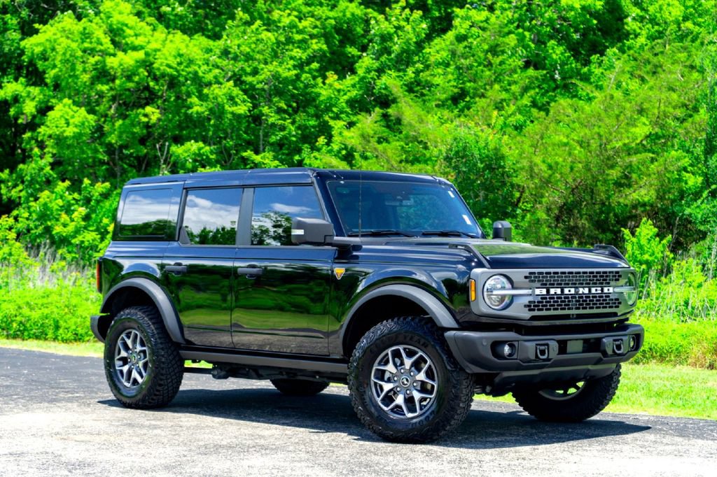 Used 2025 Ford Bronco Badlands AWD/4WD image 1