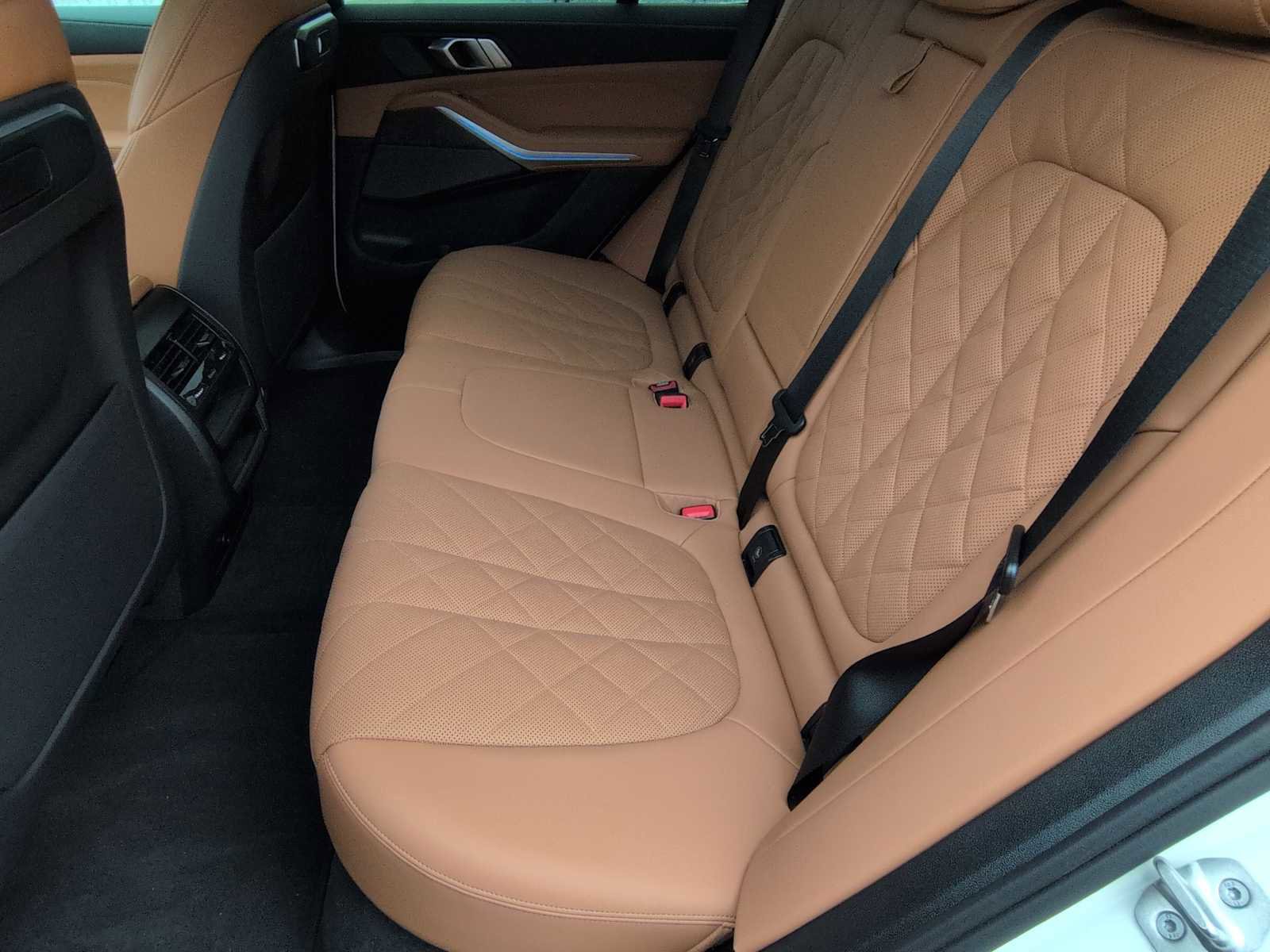 Certified 2024 BMW X5 xDrive40i w/ Premium Package image 20