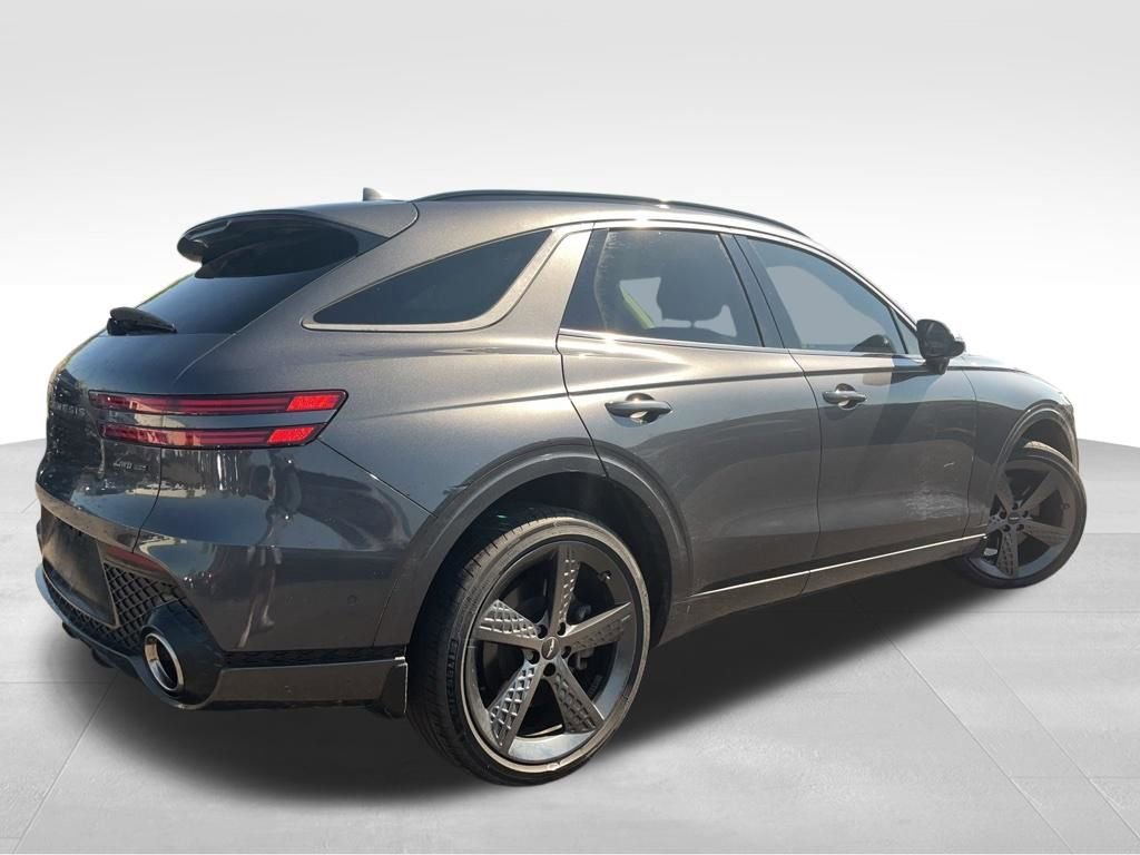 Used 2022 Genesis GV70 3.5T Sport w/ Sport Prestige Package AWD/4WD image 5