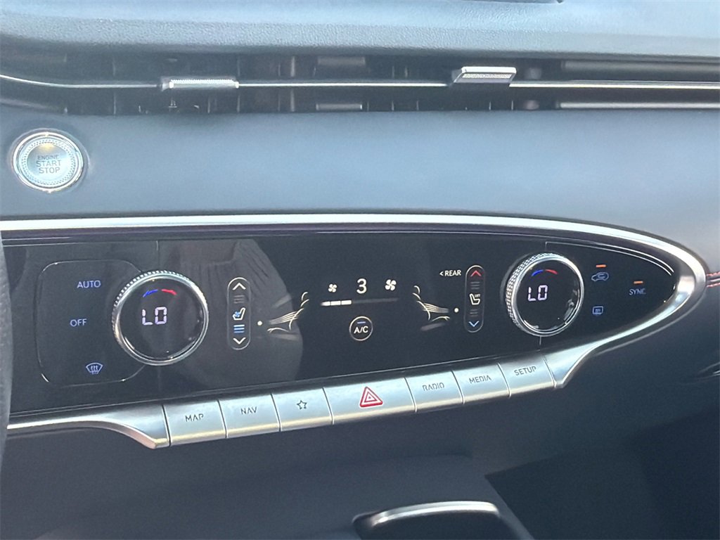 Used 2022 Genesis GV70 3.5T Sport image 31