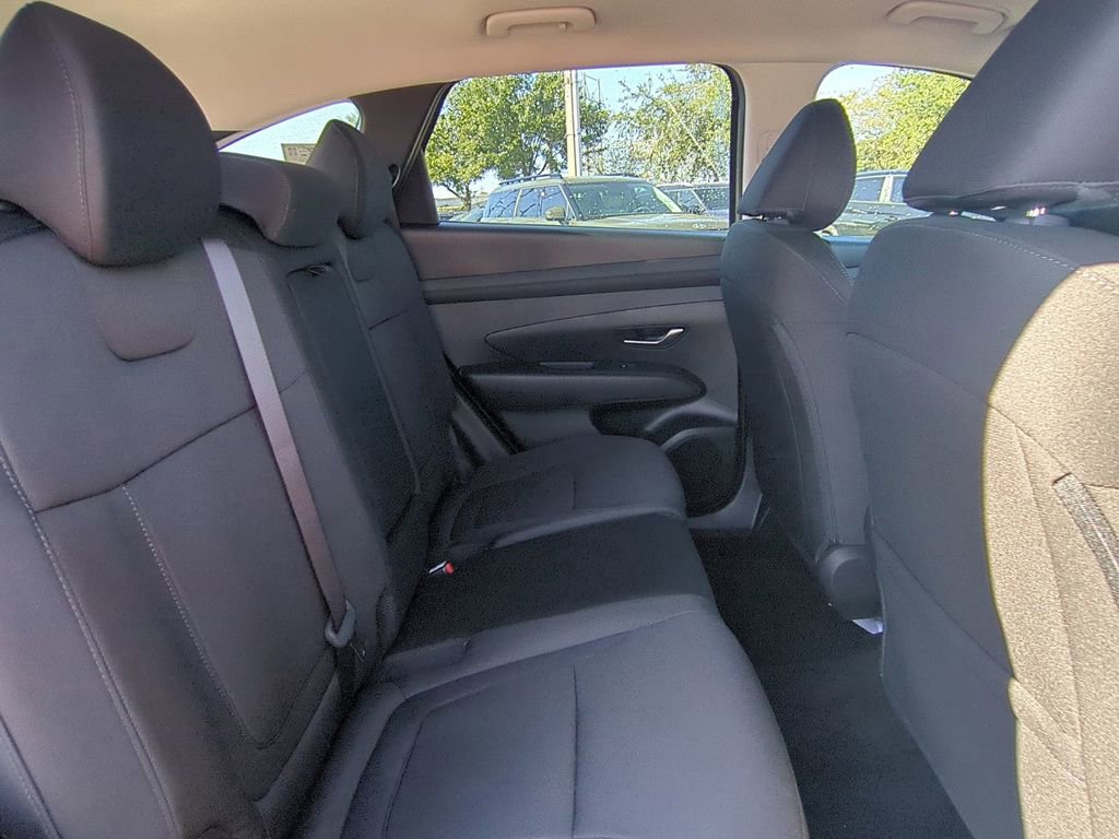 New 2026 Hyundai Tucson SE image 15
