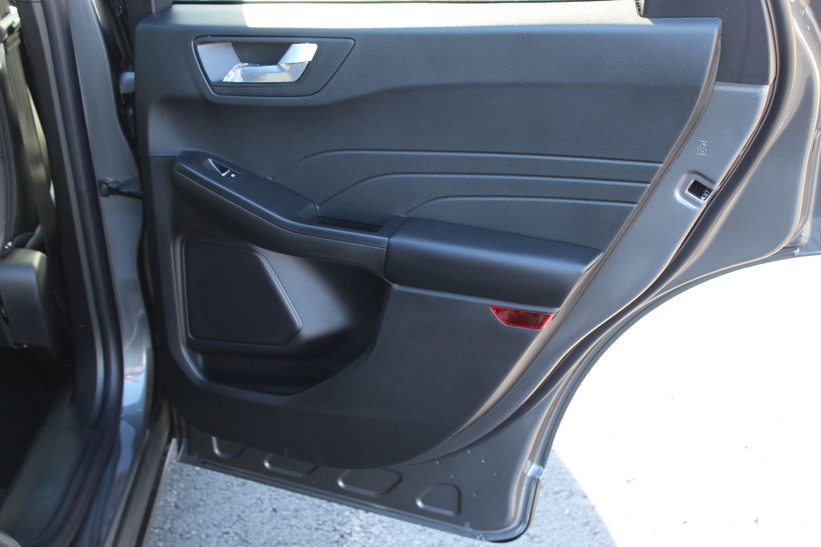 New 2026 Ford Escape ST-Line w/ Tech Pack #1 image 17