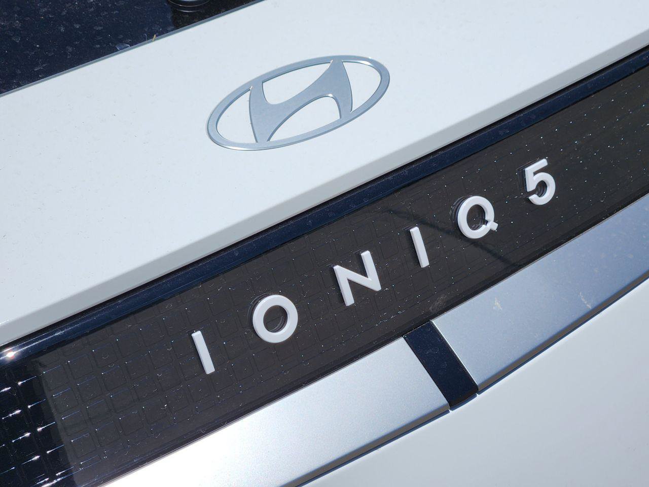 New 2027 Hyundai Ioniq 5 SE RWD image 8