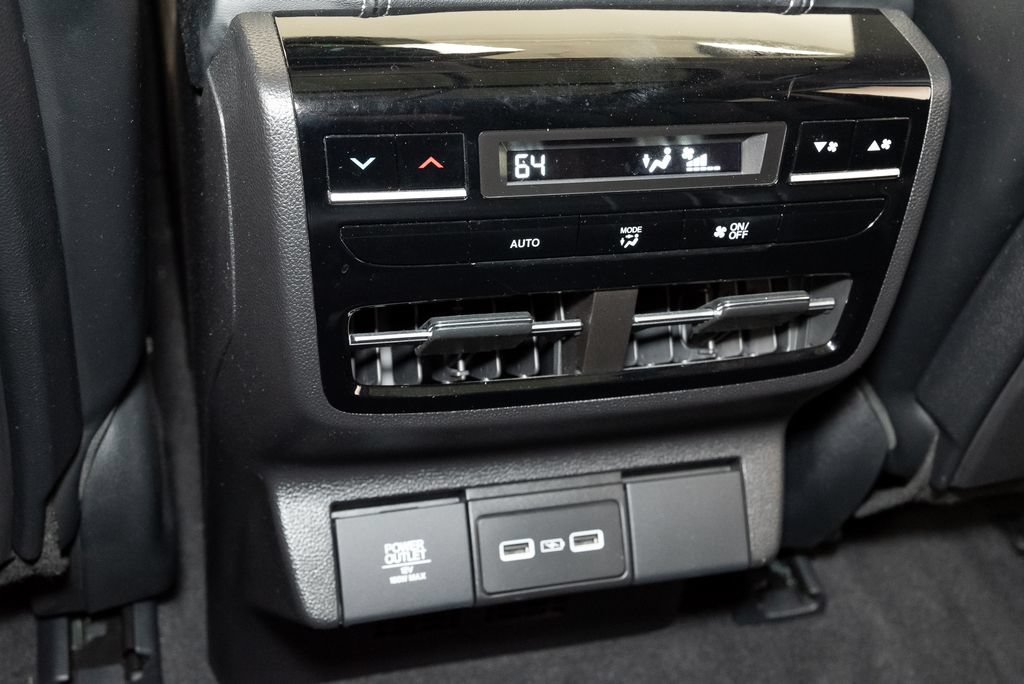 Certified 2024 Acura MDX SH-AWD w/ Technology Package image 28