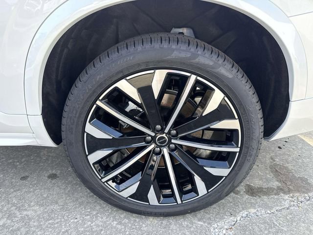 New 2026 Volvo XC90 B6 Ultra w/ Protection Package image 5