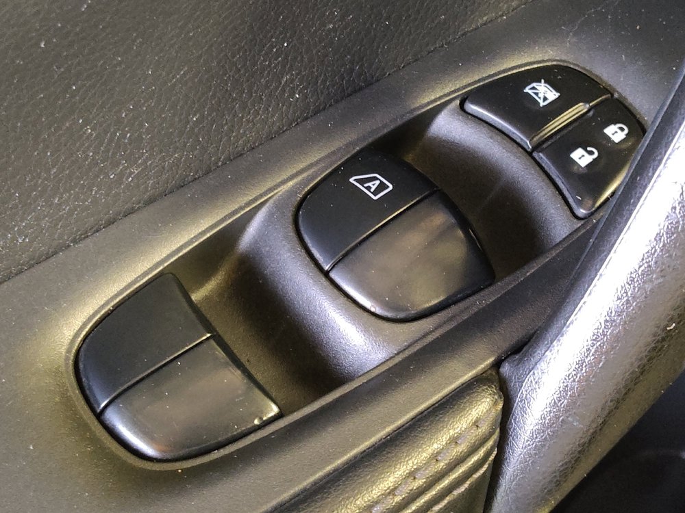 Used 2019 Nissan Rogue Sport S FWD image 27