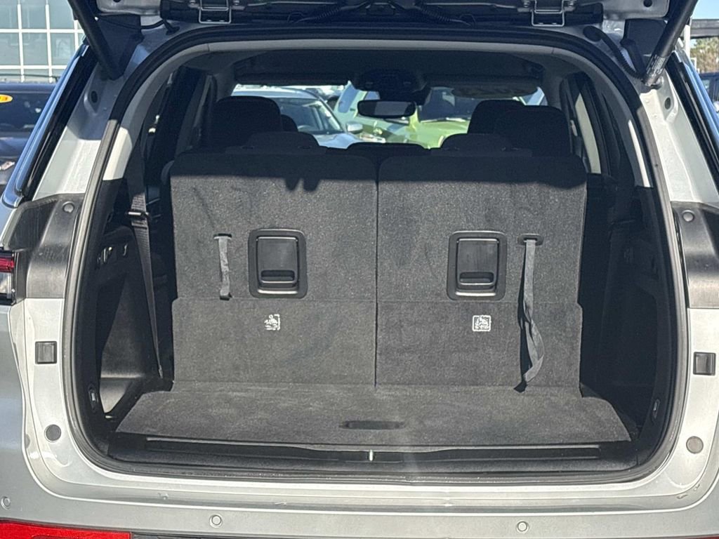 Used 2023 Jeep Grand Cherokee L Laredo w/ Luxury Tech Group I image 18