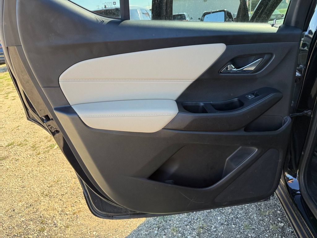 Used 2024 Chevrolet Traverse LT AWD/4WD image 35