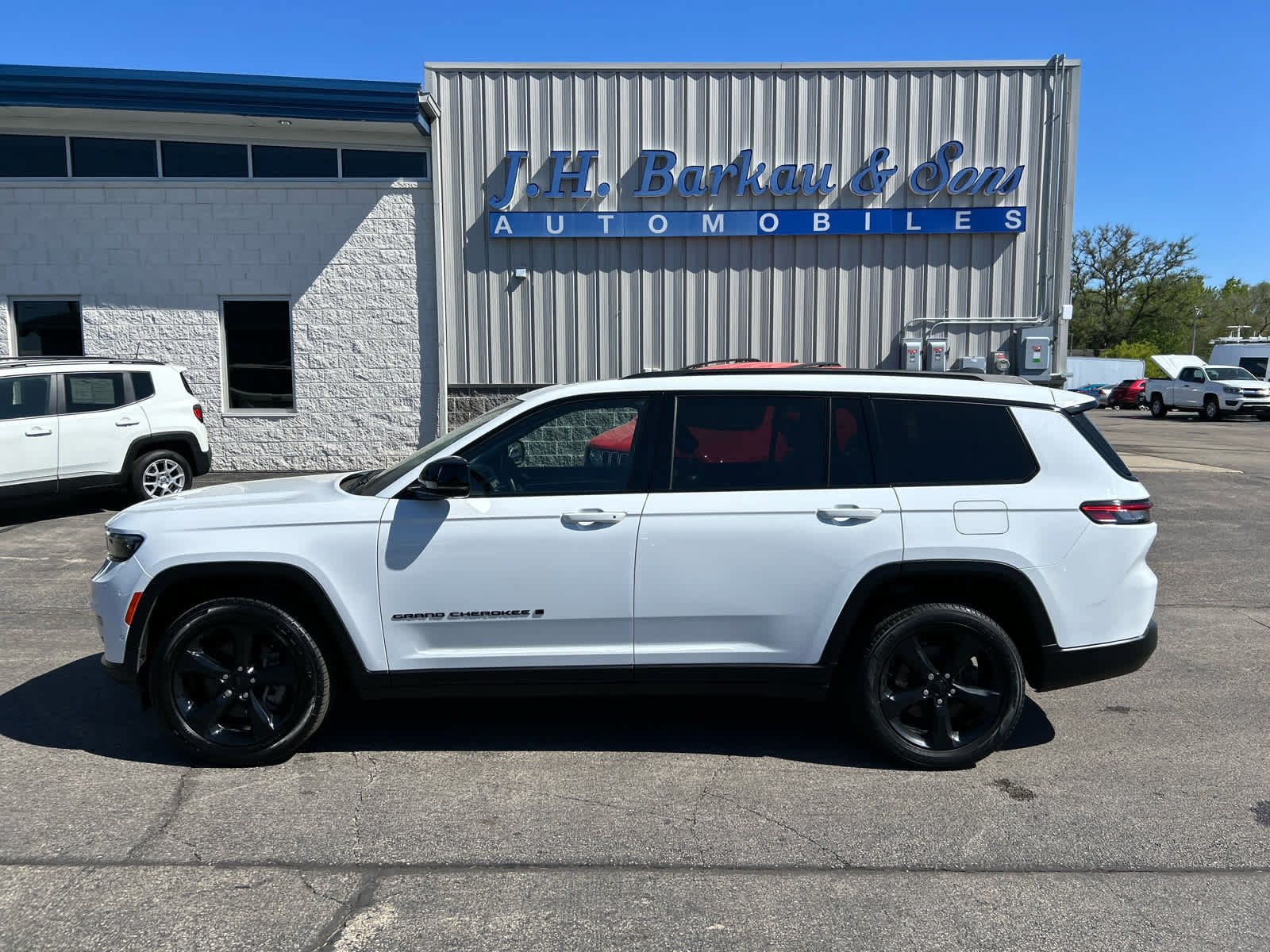 Used 2023 Jeep Grand Cherokee L Limited w/ Luxury Tech Group II AWD/4WD image 8