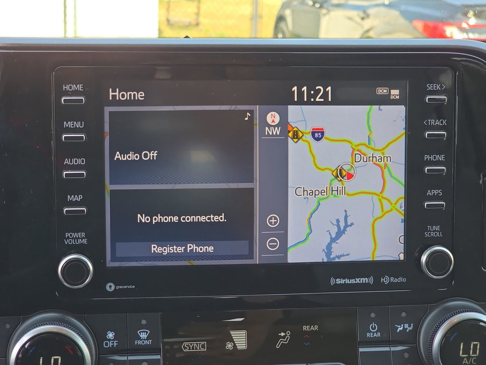 Used 2021 Toyota Highlander XLE image 26