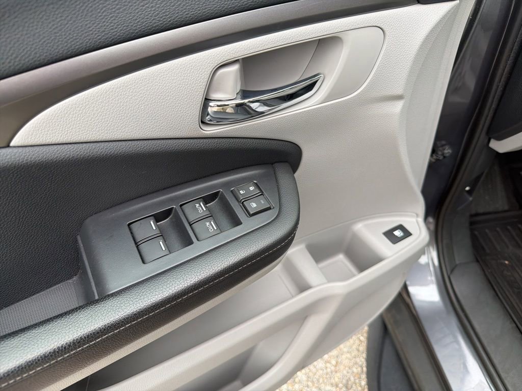 Used 2017 Honda Ridgeline RTL image 15