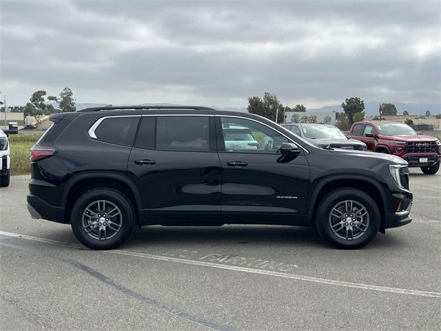 New 2025 GMC Acadia Elevation image 2