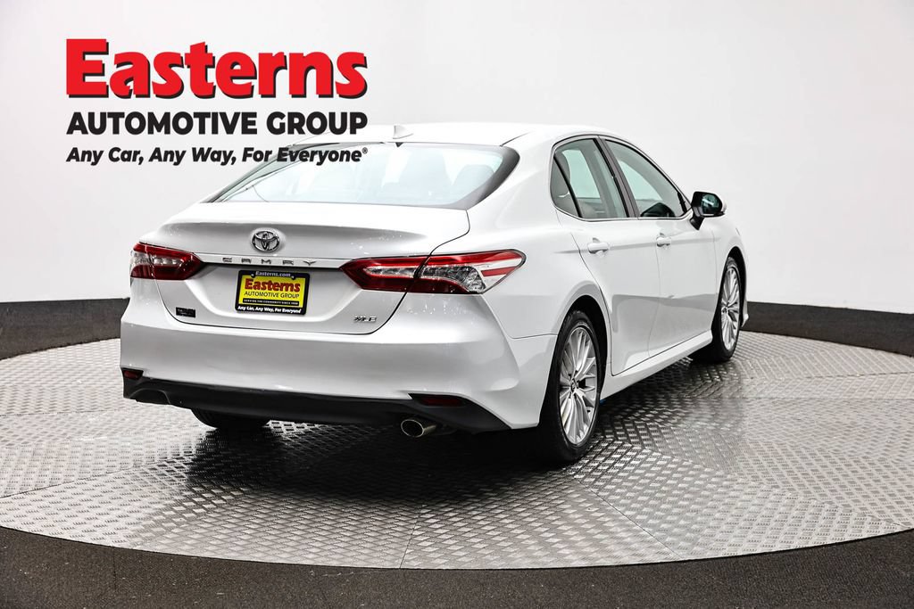 Used 2019 Toyota Camry XLE w/ Carpet Mat Package FWD image 5