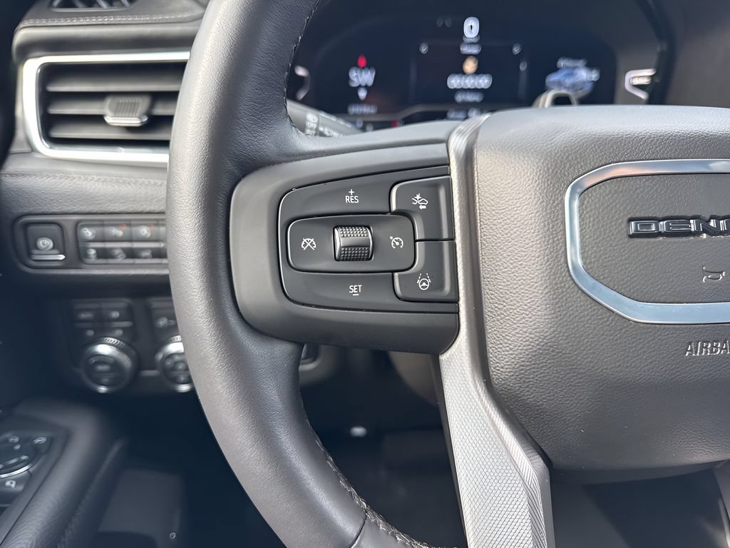 Used 2024 GMC Yukon Denali w/ Denali Reserve Package AWD/4WD image 18