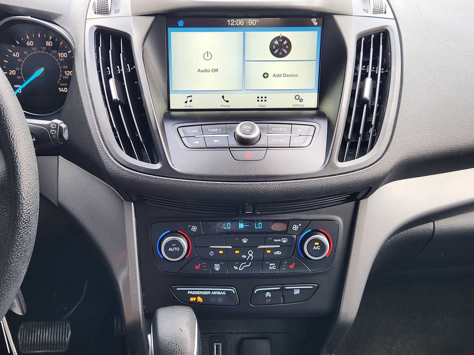Used 2018 Ford Escape SE w/ SE Sync 3 Package FWD image 16