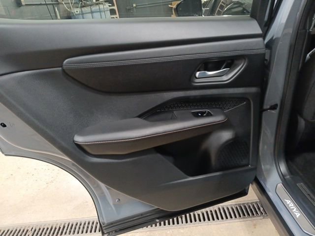 Used 2024 Nissan Ariya AWD image 27