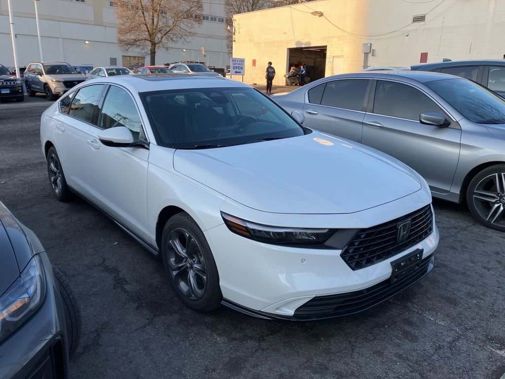 Used 2023 Honda Accord EX-L image 5