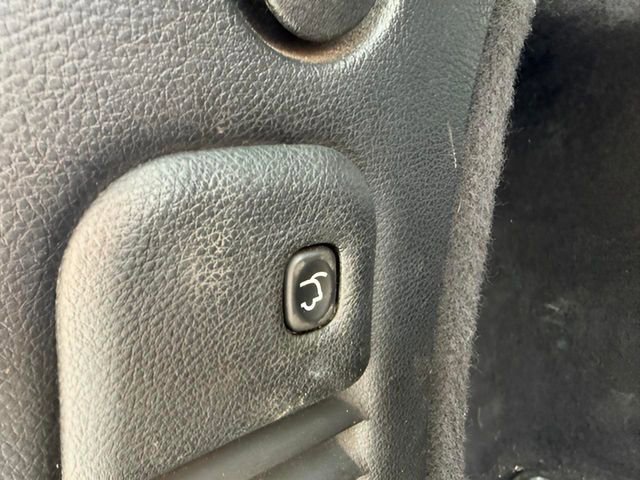 Used 2019 Dodge Durango SXT image 8