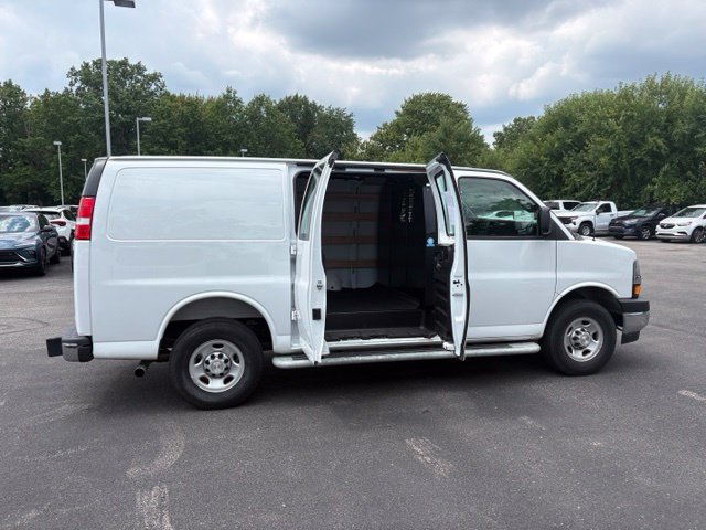 Used 2025 Chevrolet Express 2500 w/ Driver Convenience Package RWD image 11
