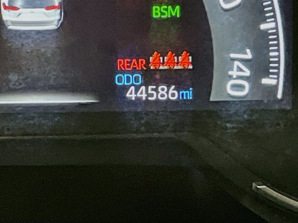Used 2025 Toyota RAV4 XLE AWD/4WD image 12