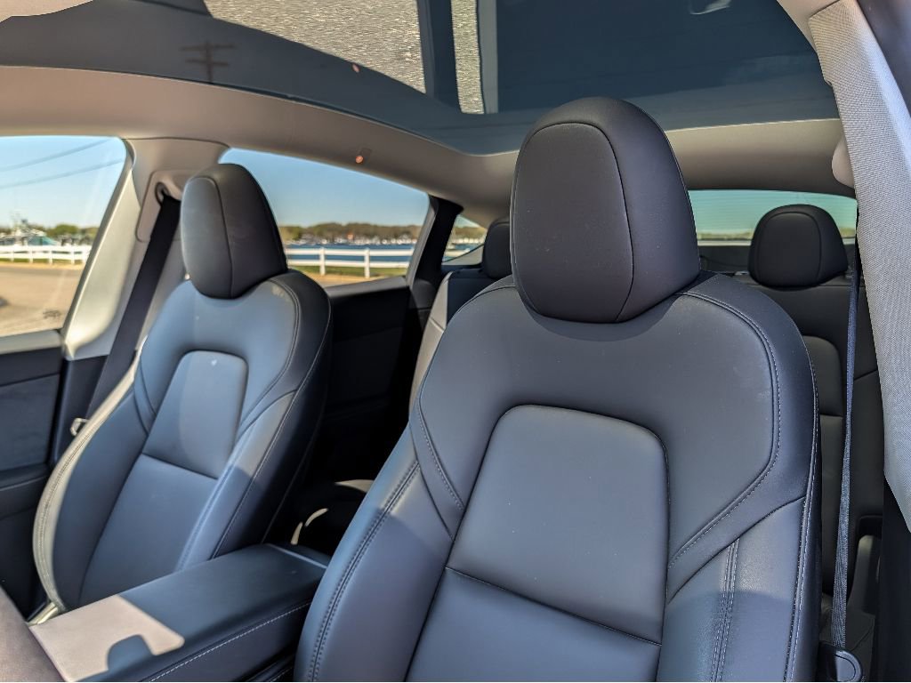 Used 2024 Tesla Model Y Long Range image 16