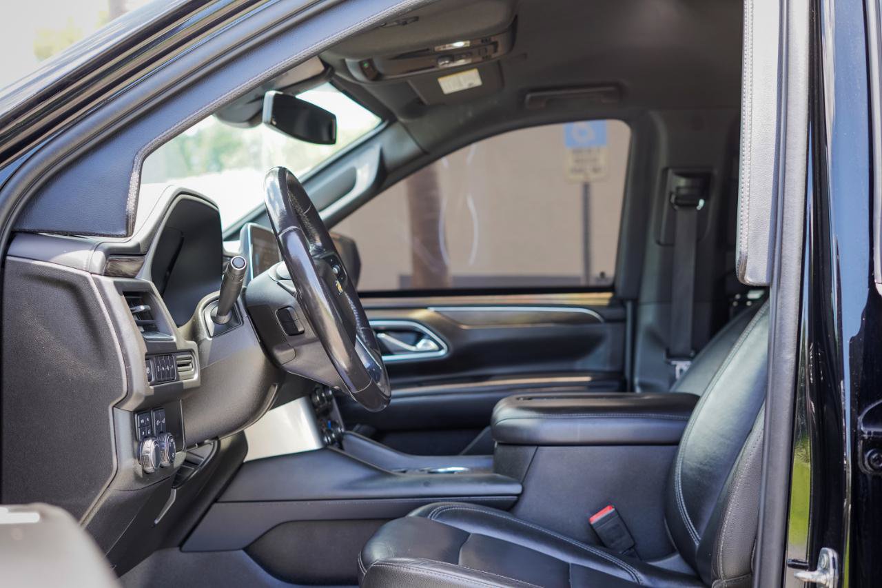 Used 2021 Chevrolet Suburban LT AWD/4WD image 9