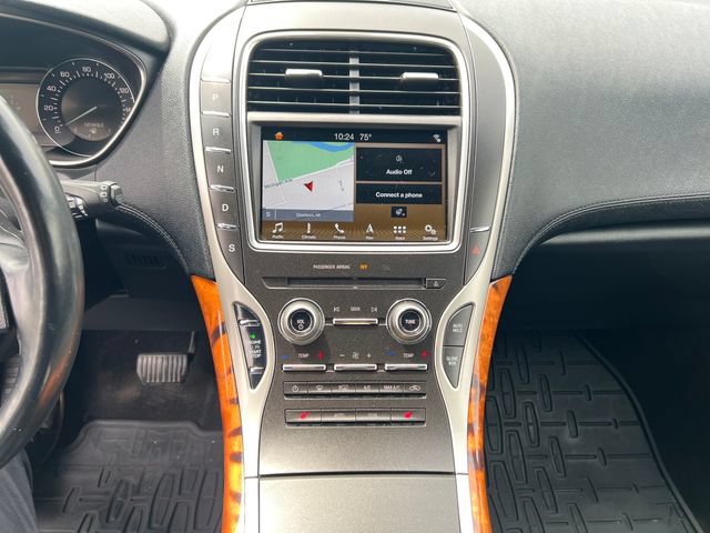 Used 2016 Lincoln MKX Select w/ Select Plus Package FWD image 20