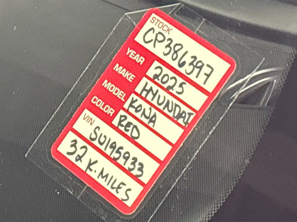 Used 2025 Hyundai Kona SEL image 24