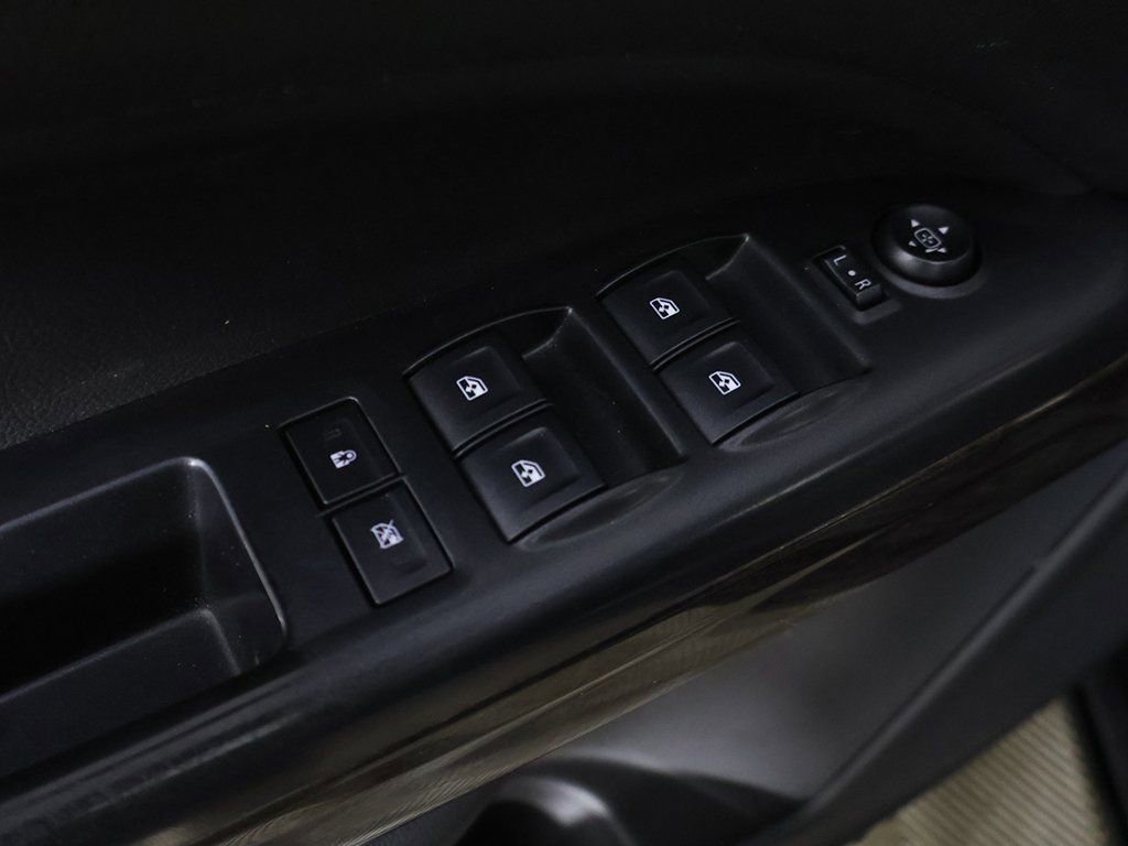 Used 2016 GMC Canyon SLT w/ Driver Alert Package image 26