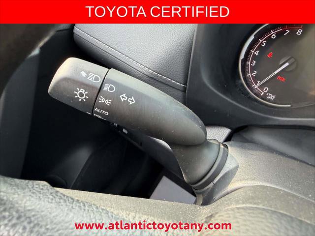 Certified 2025 Toyota RAV4 XLE AWD/4WD image 30