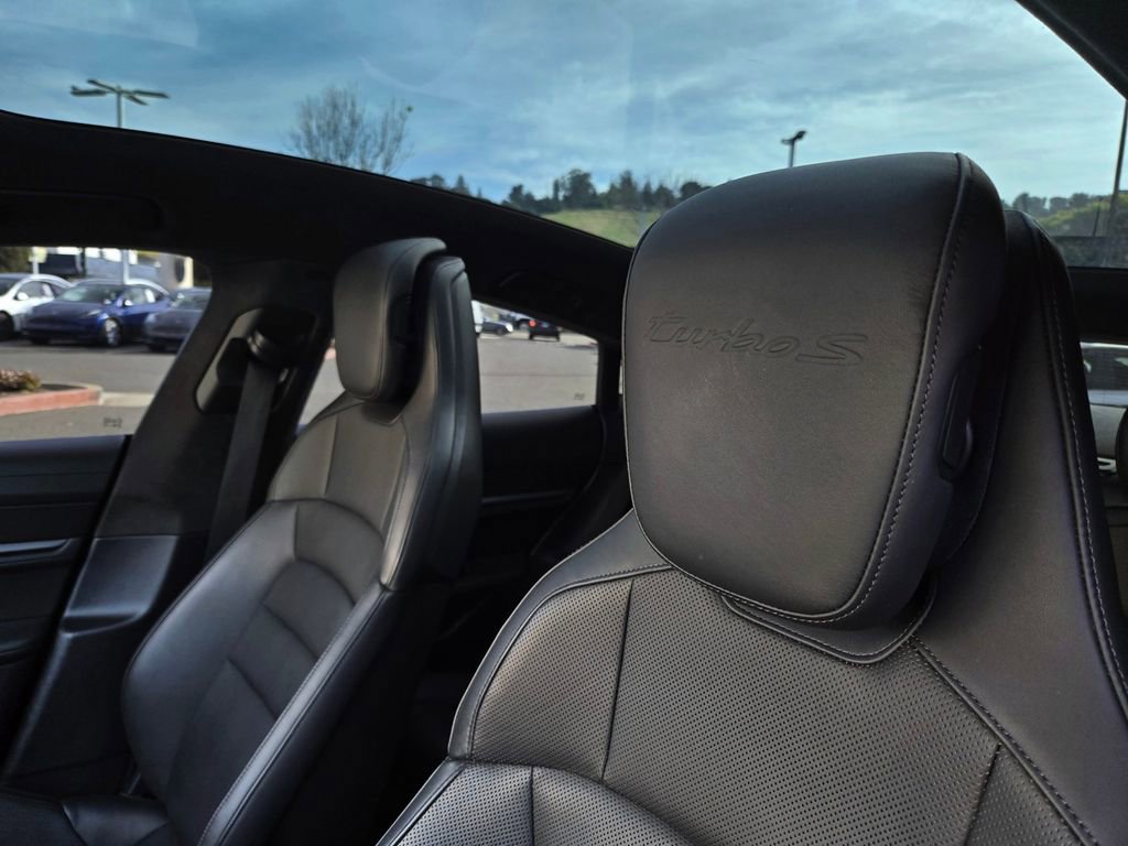 Used 2022 Porsche Taycan Turbo S w/ Premium Package image 23