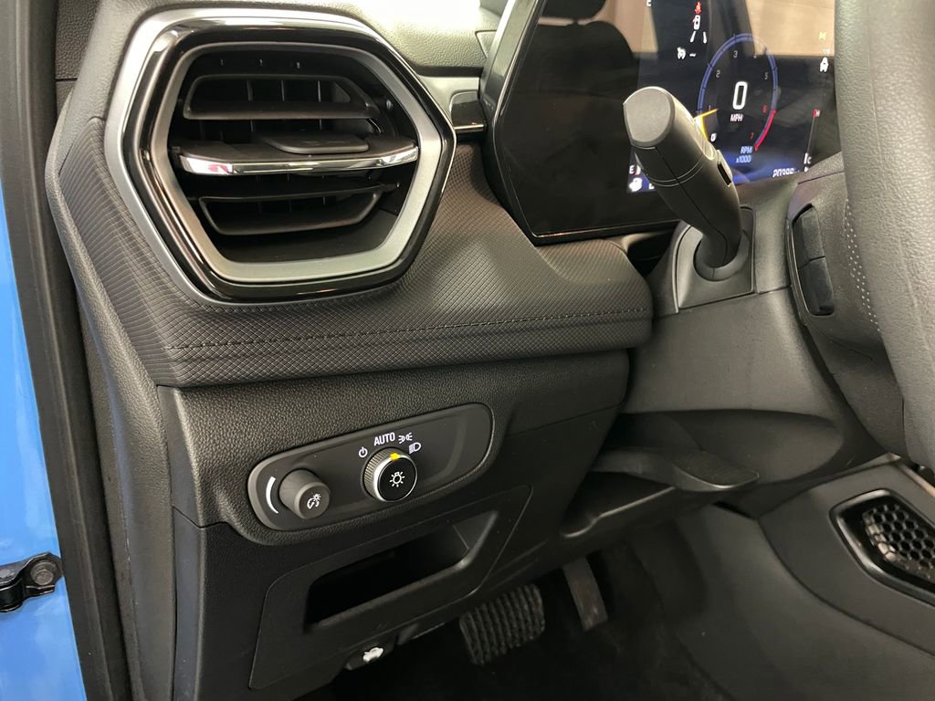 Certified 2024 Chevrolet TrailBlazer LT w/ Driver Confidence Package image 24