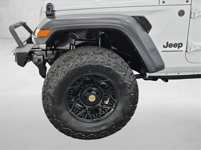 Used 2023 Jeep Wrangler Sport AWD/4WD image 26