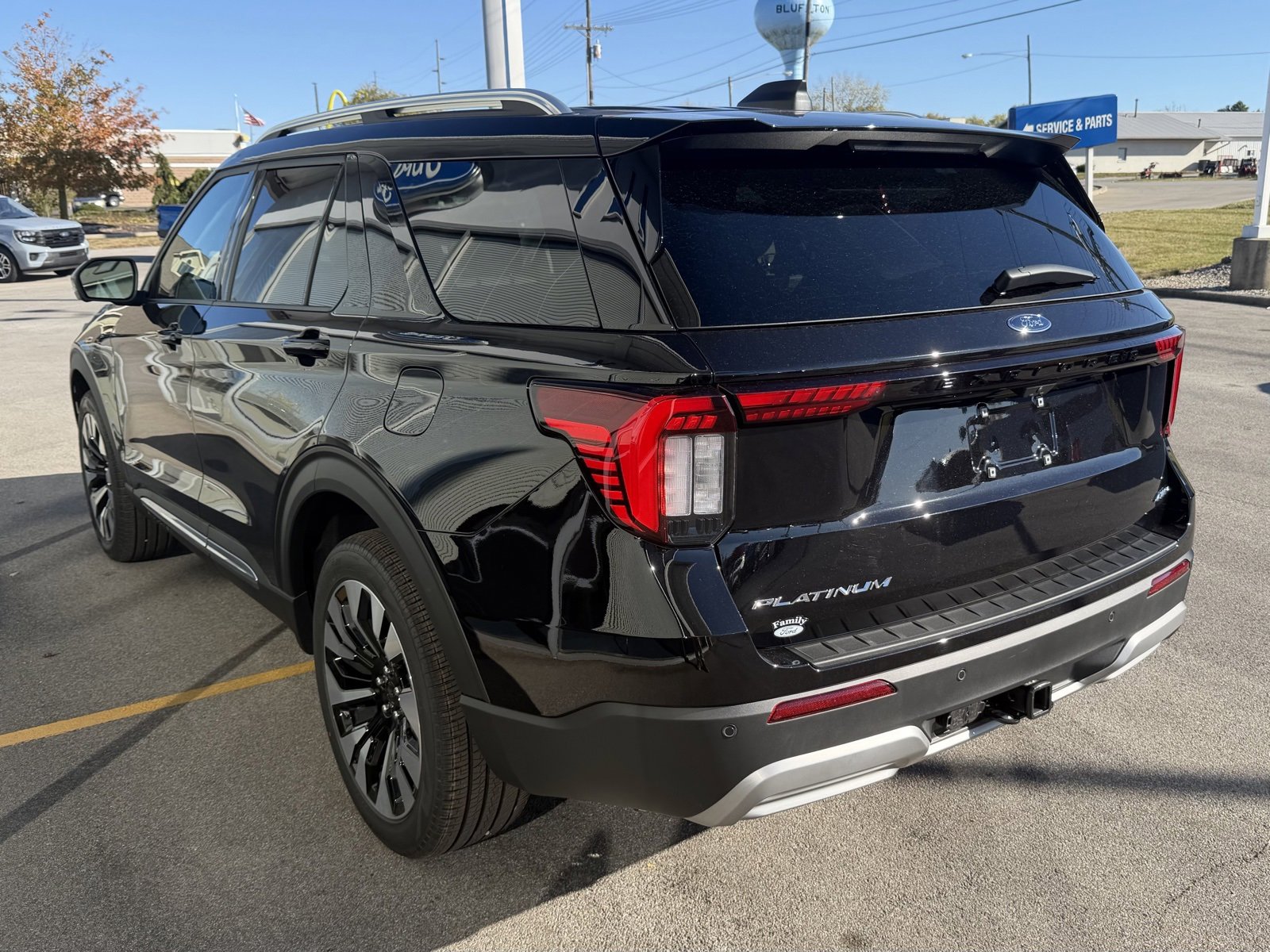 New 2026 Ford Explorer Platinum image 5