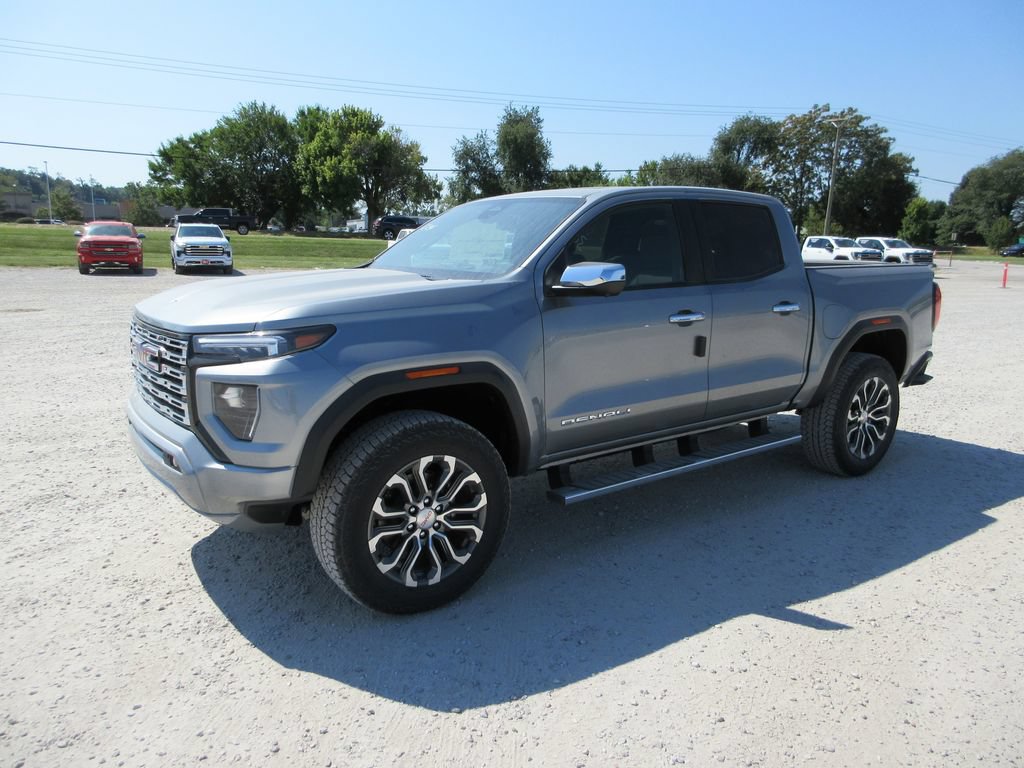 New 2026 GMC Canyon Denali AWD/4WD image 9