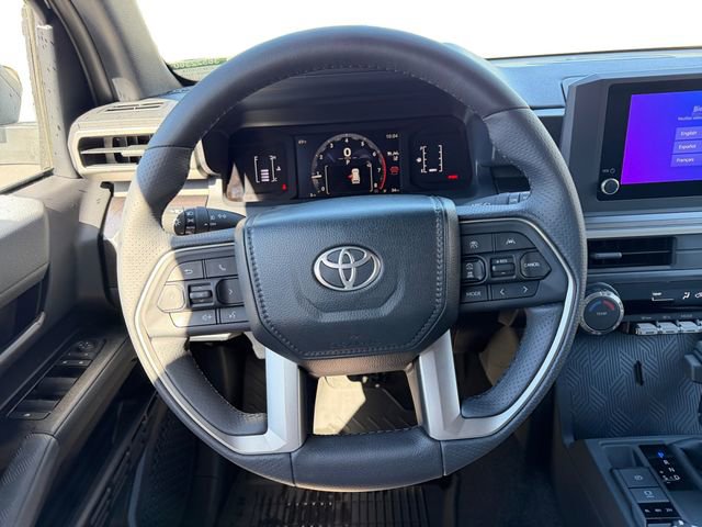 New 2026 Toyota 4Runner SR5 AWD/4WD image 13