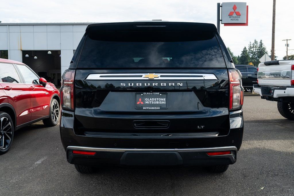 Used 2021 Chevrolet Suburban LT AWD/4WD image 5