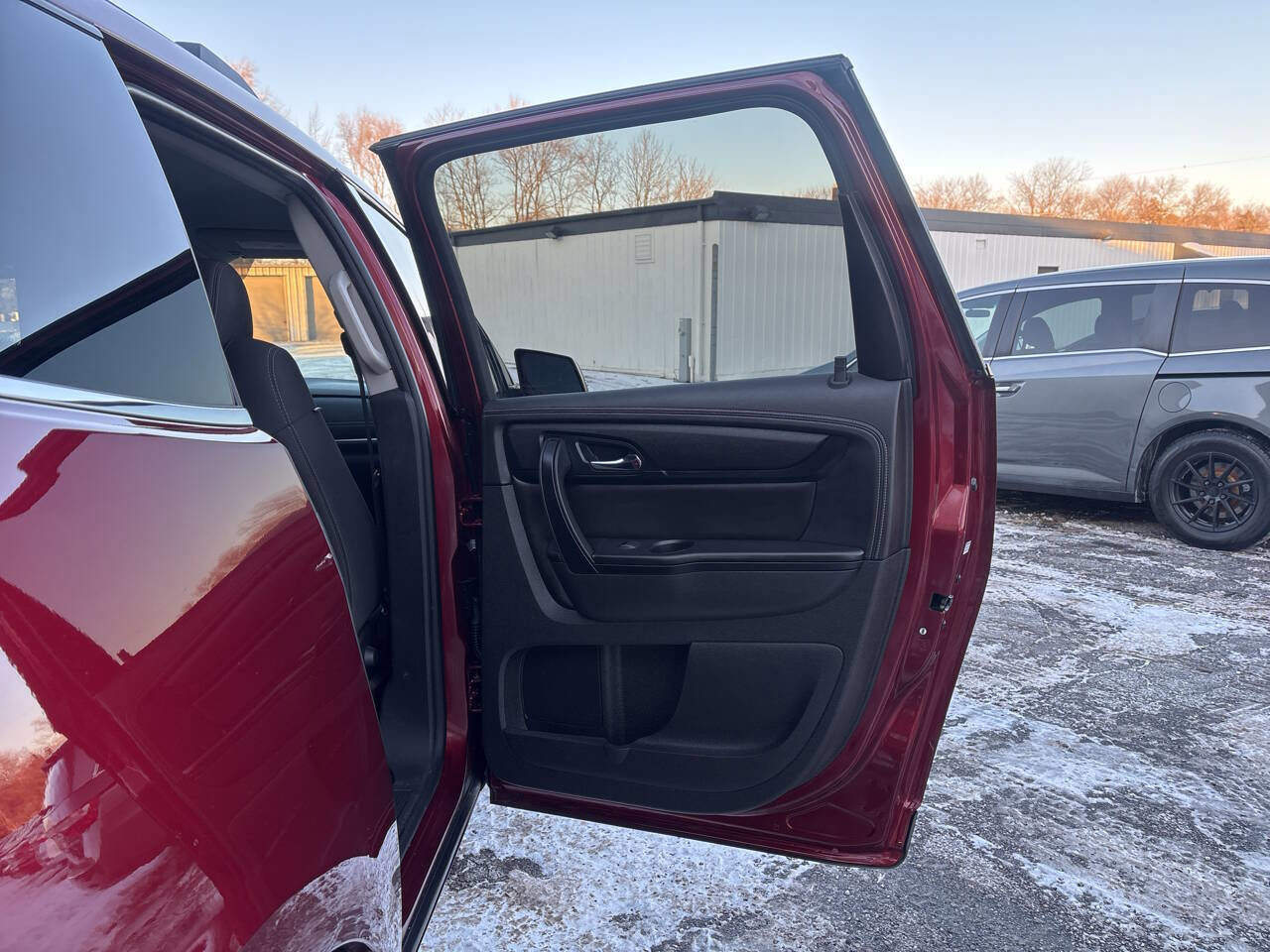 Used 2016 Chevrolet Traverse LT w/ Style and Technology Package image 28