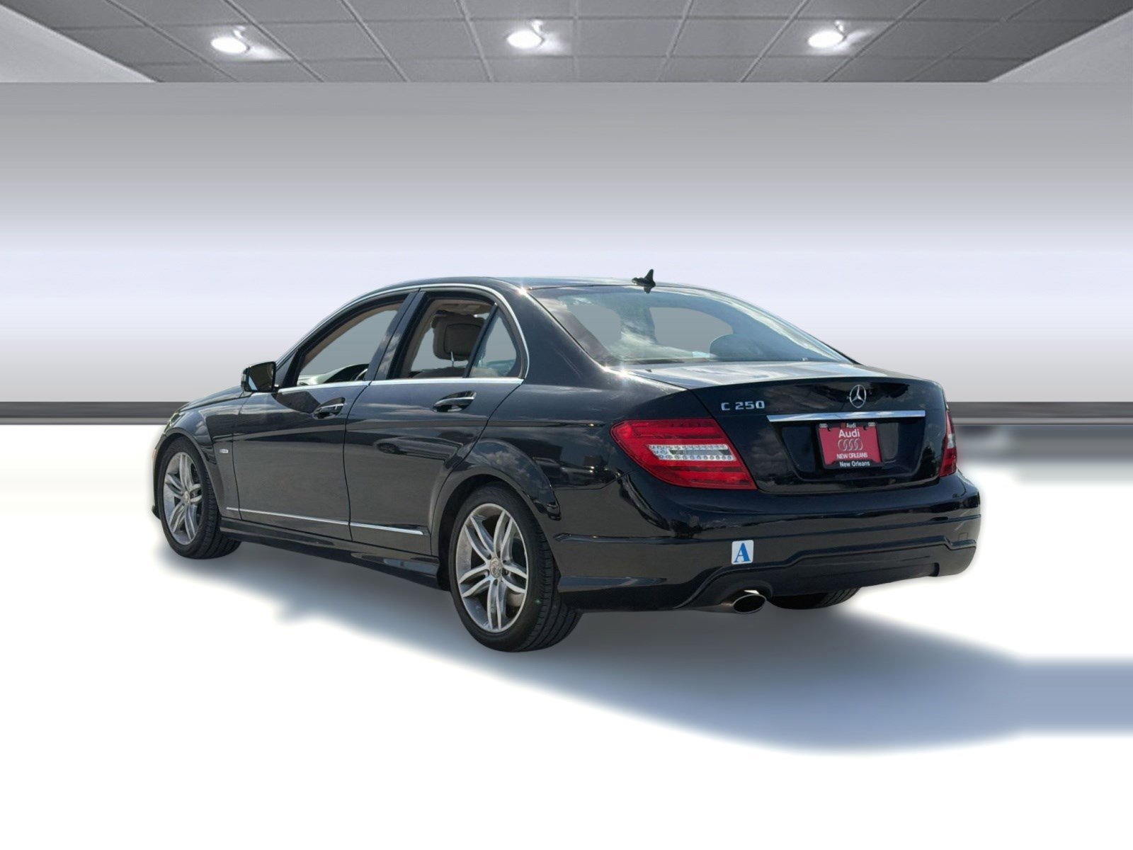 Used 2012 Mercedes-Benz C 250 Sedan image 3