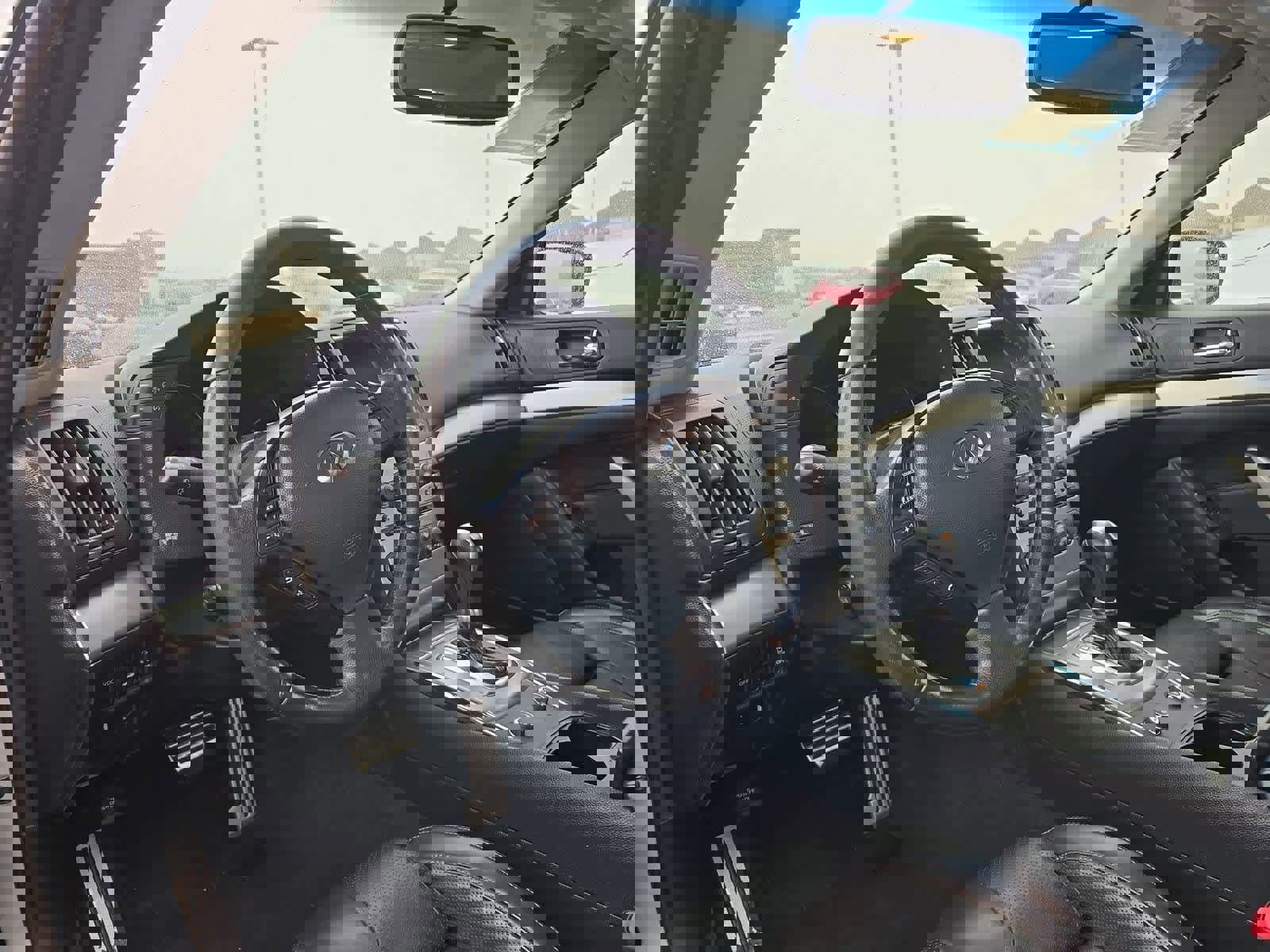 Used 2010 INFINITI G37 Journey w/ Premium Pkg image 2