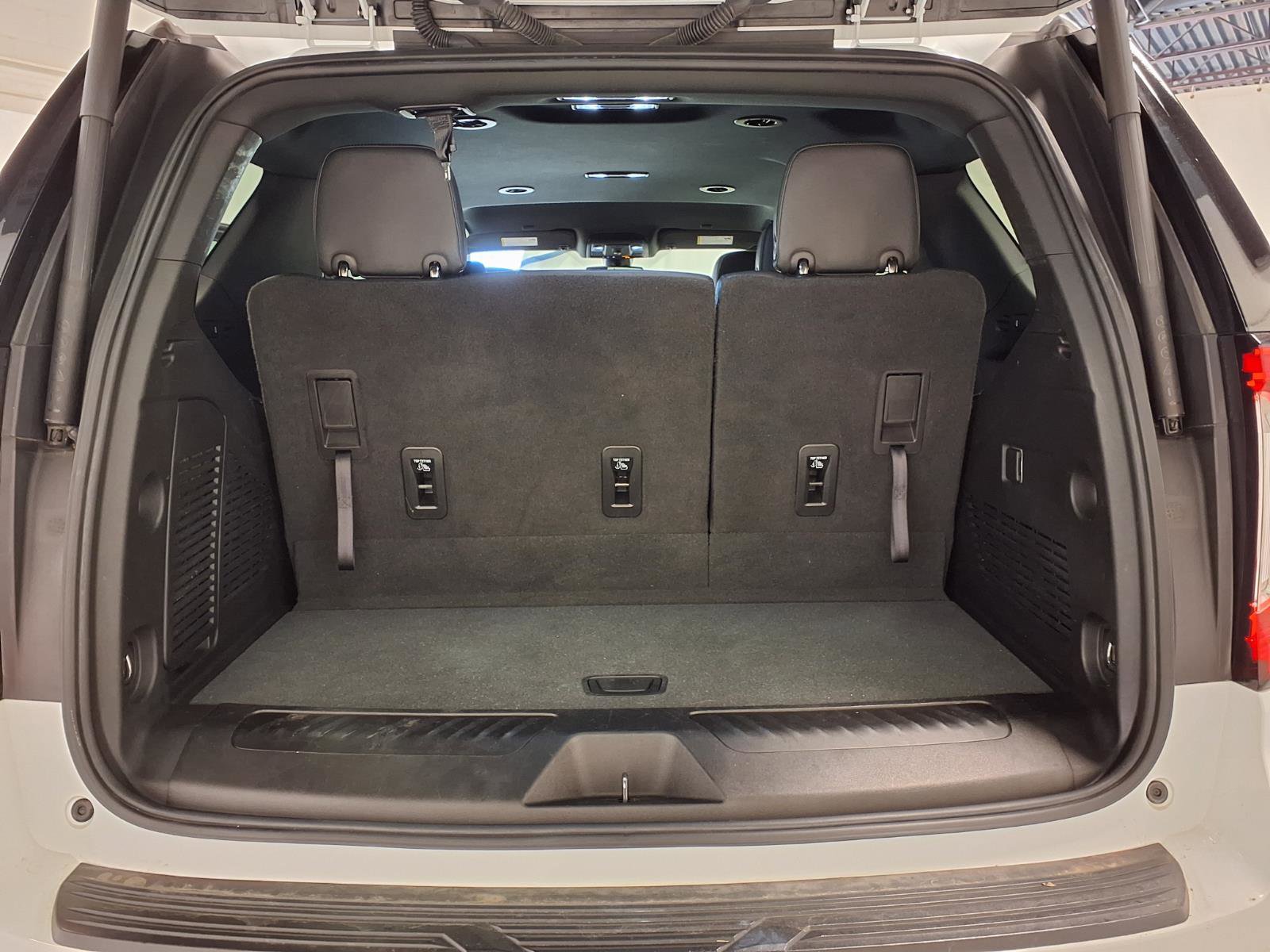 Used 2022 GMC Yukon SLT image 28