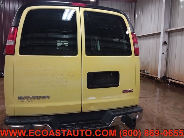 Used 2017 GMC Savana 2500 RWD image 8