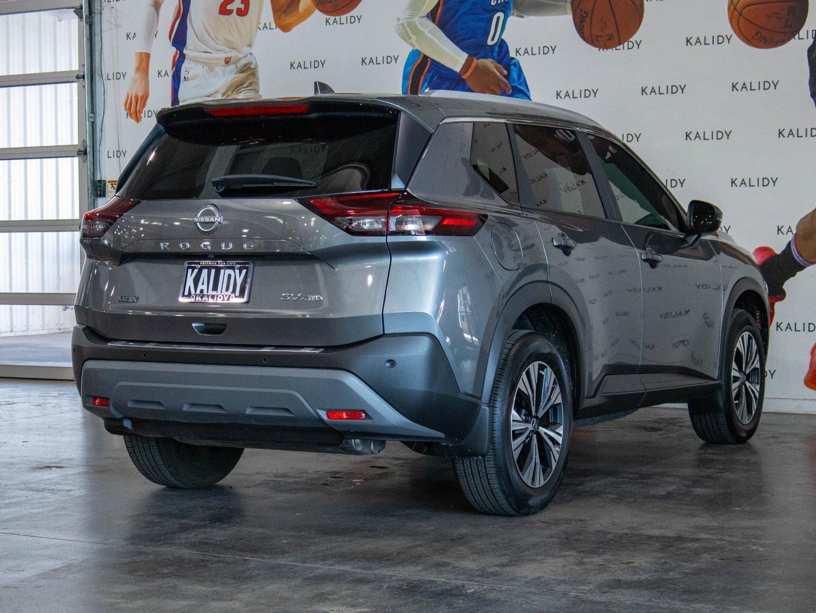 Used 2023 Nissan Rogue SV w/ SV Premium Package image 26