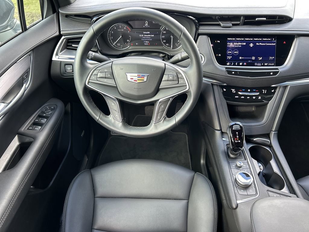 Certified 2025 Cadillac XT5 Luxury image 14