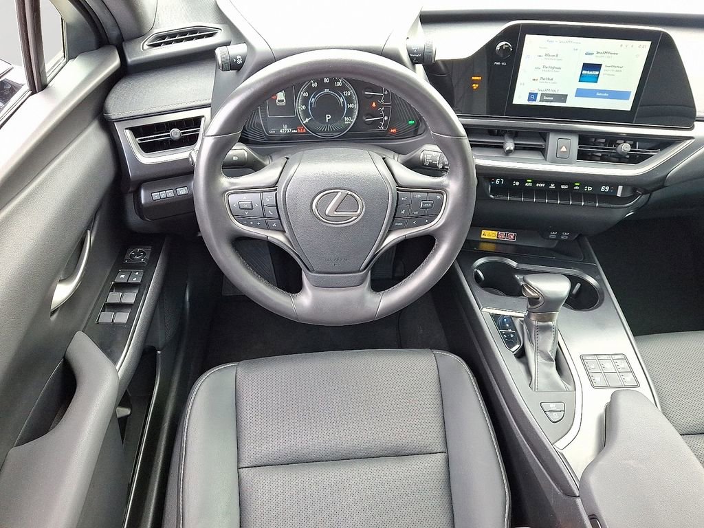 Used 2024 Lexus UX 250h AWD w/ Premium Package image 12