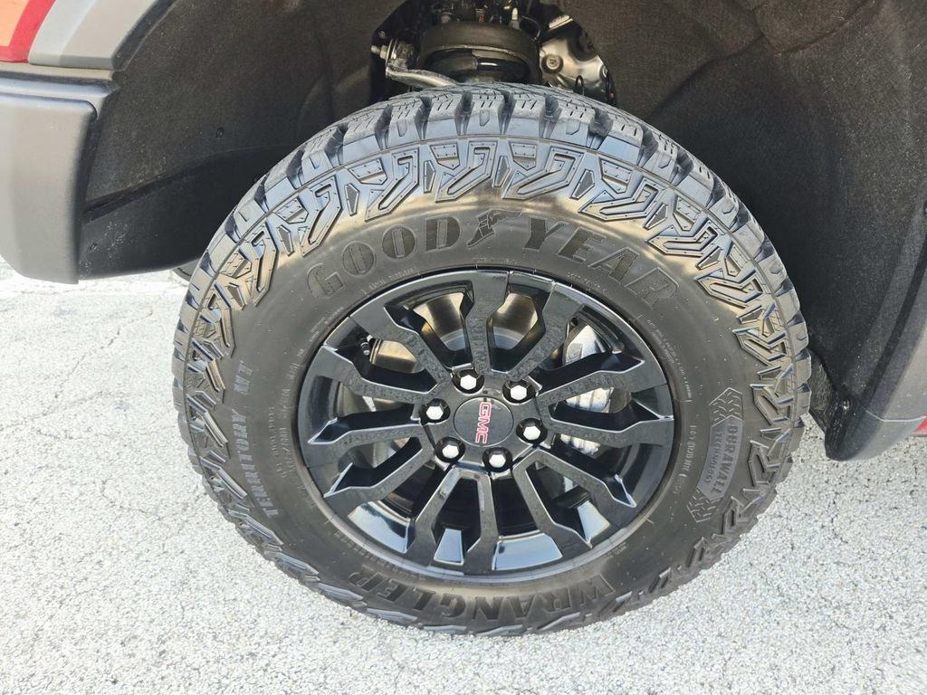 Used 2023 GMC Sierra 1500 AT4X AWD/4WD image 28