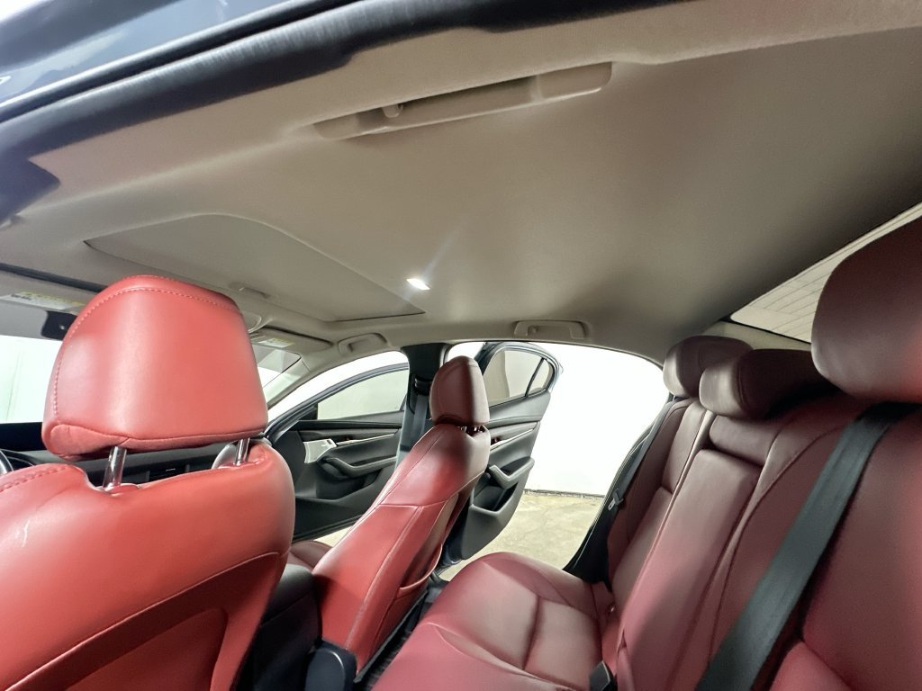 Used 2023 MAZDA MAZDA3 s FWD image 15