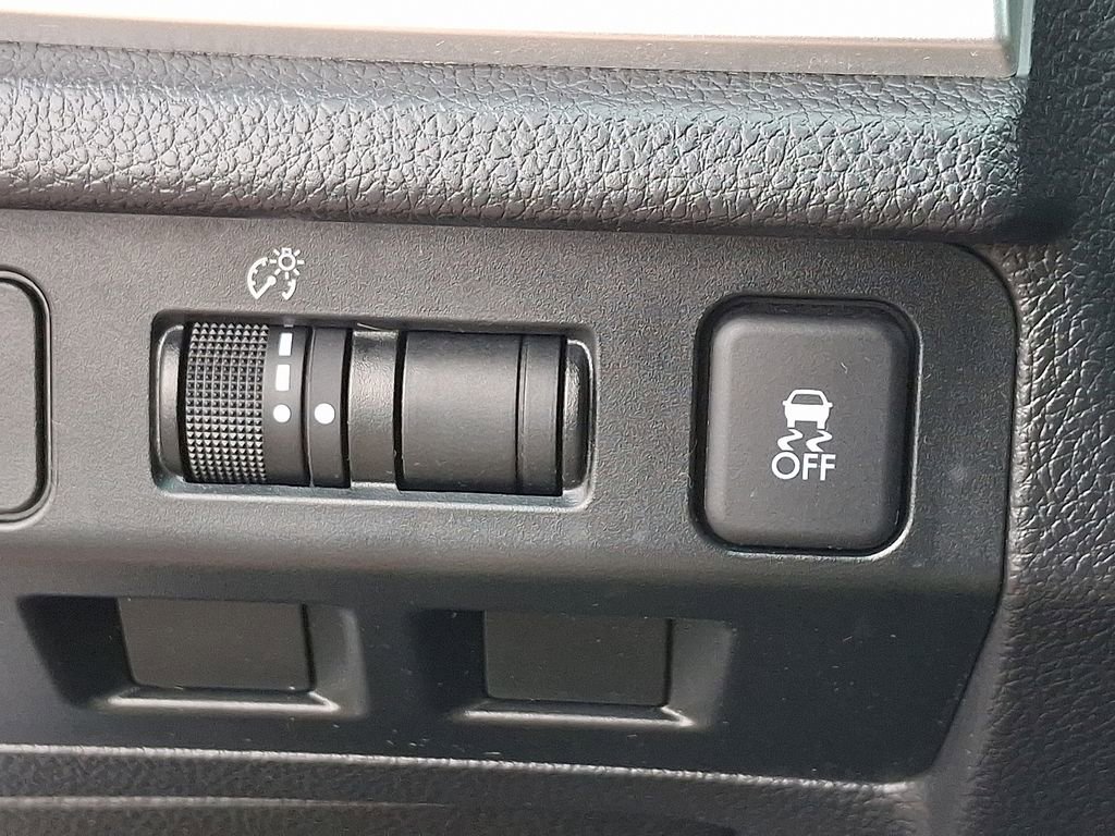 Used 2015 Subaru Impreza 2.0i image 24