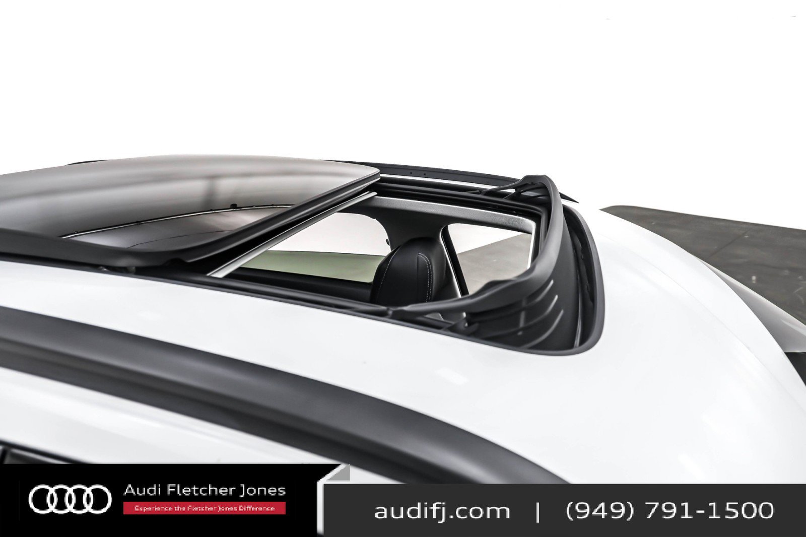 Used 2022 Audi e-tron Premium w/ Convenience Plus Package image 22