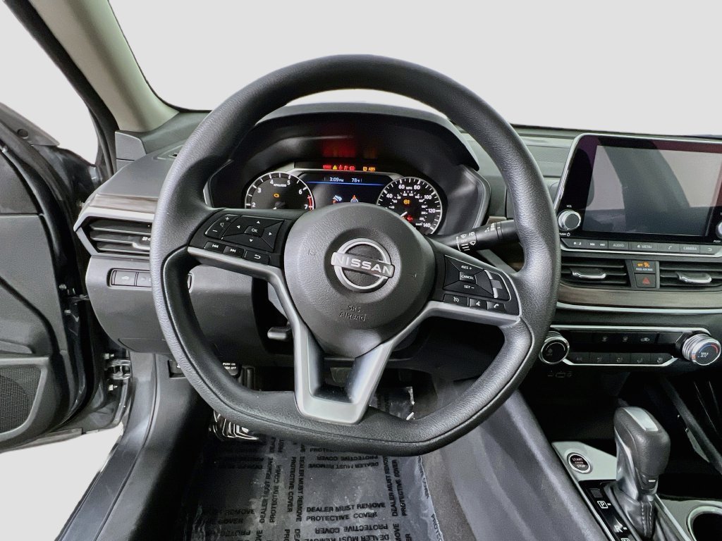 Used 2024 Nissan Altima 2.5 SV FWD image 10